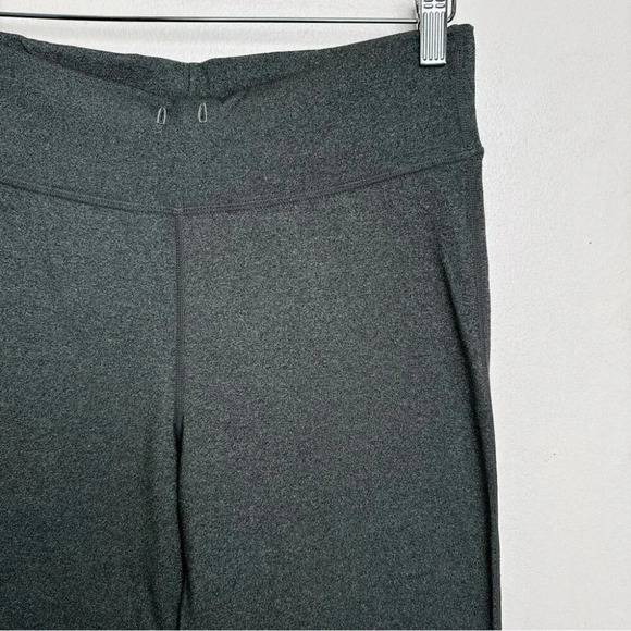 Lululemon Size 6 Relaxed Fit Pant Heathered Deep Camo Green Pant - Picture 6 of 15